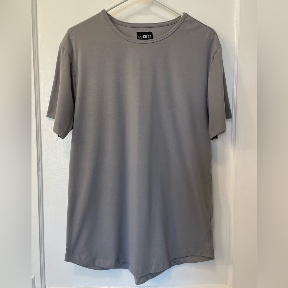 CUTS Clothing Curve-Hem Tee Signature Fit Granite Grey